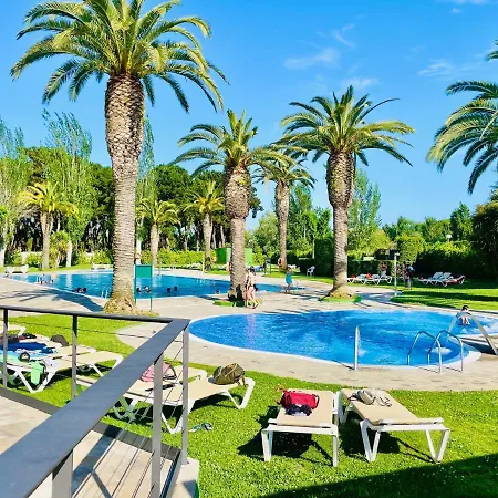 El Delfin - 4*