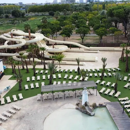 El Delfin - 4*