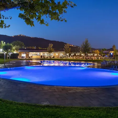 Parque de Campismo El Delfin - 4*
