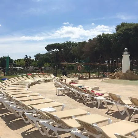 Parque de Campismo El Delfín - 4*