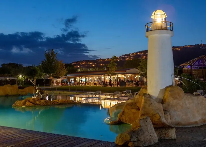 El Delfin - Кемпинг